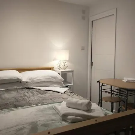 Cosy Garden Studio Room Minimum Two Night Booking Hove Buitenkant foto